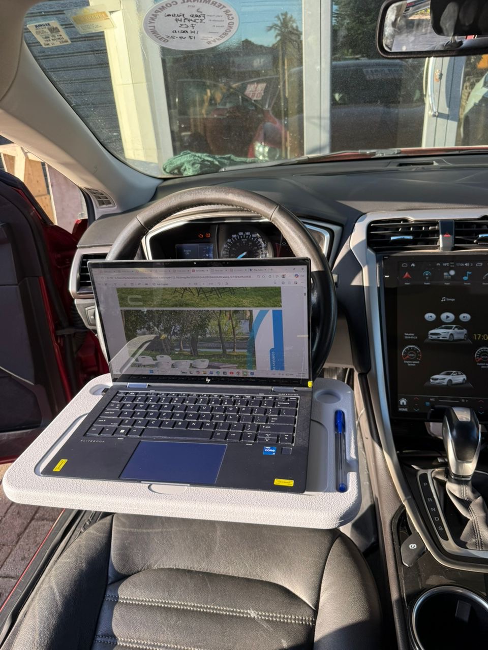 Steering wheel desk
